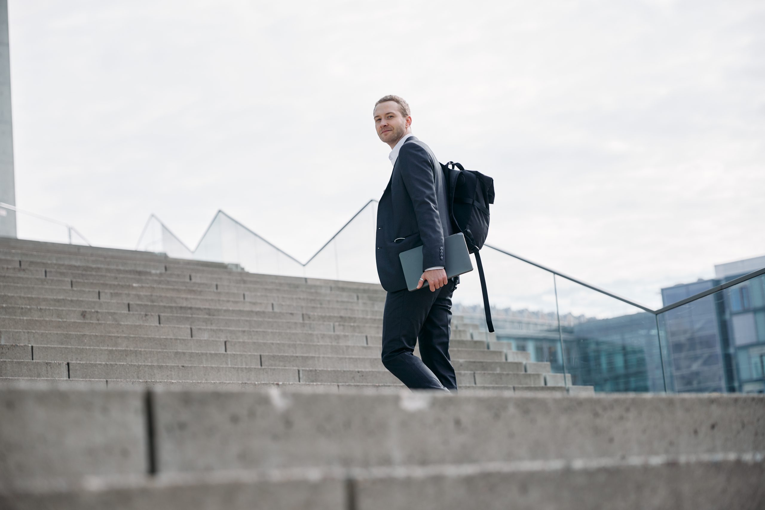 Los “Millennials” Y Los “Centennials”2